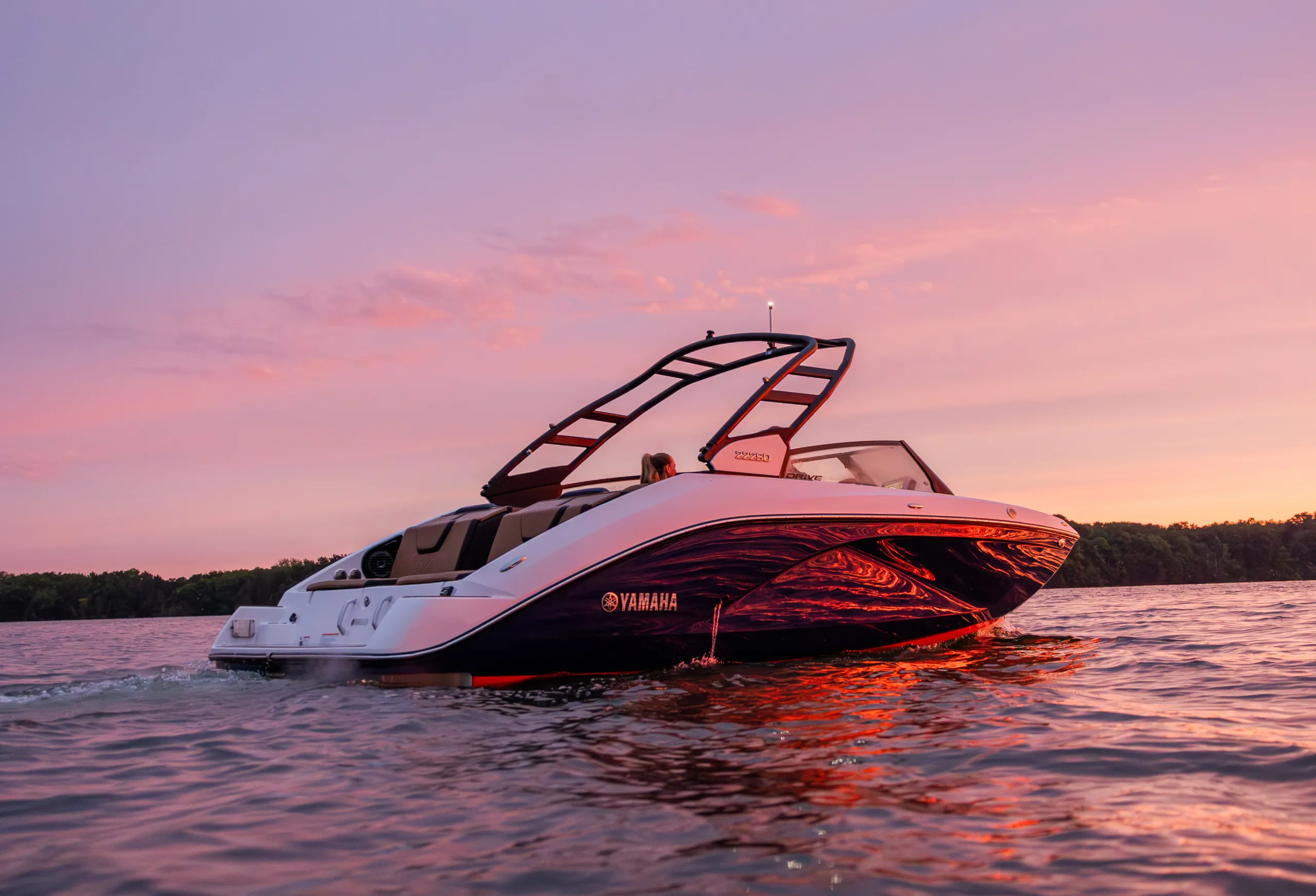 Yamaha 222SD on water sunset Lake Wedowee